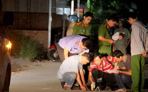 Hen giai quyet mau thuan 'giang ho', 2 thanh nien bi truy sat