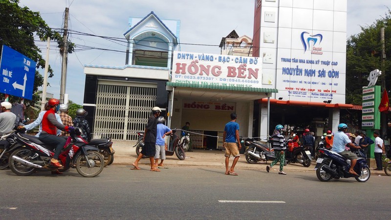 Thanh nien dot nhap trom 200 cay vang o Binh Thuan bi bat tai Ha Noi