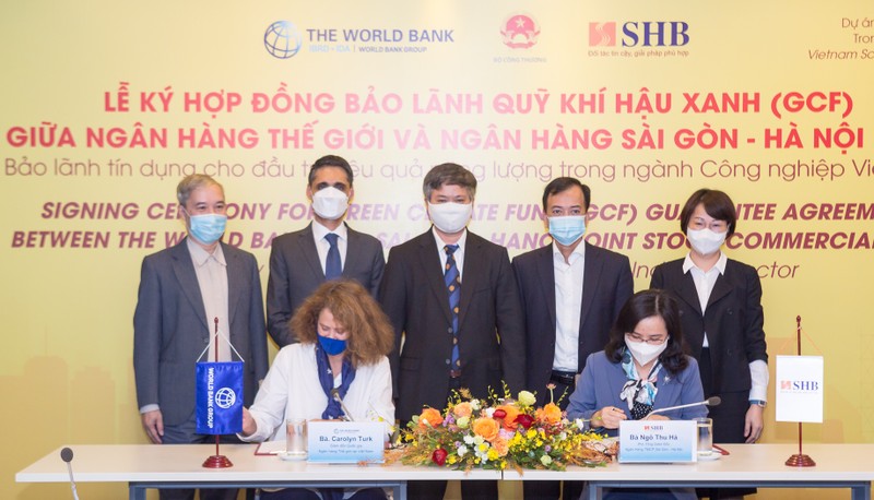 SHB va World Bank ky hop dong bao lanh Quy Khi hau Xanh (GCF)