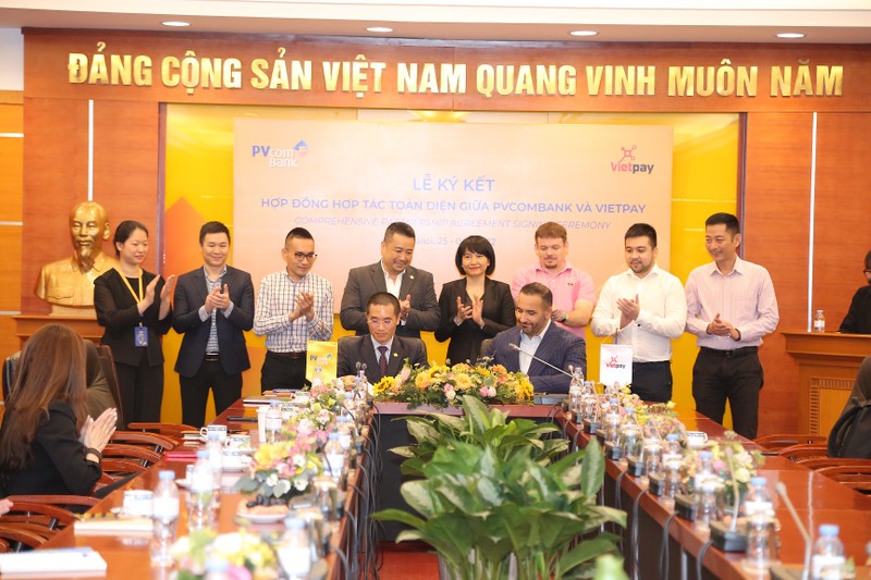 PVcomBank va Vietpay hop tac toan dien ve thanh toan va phat hanh the