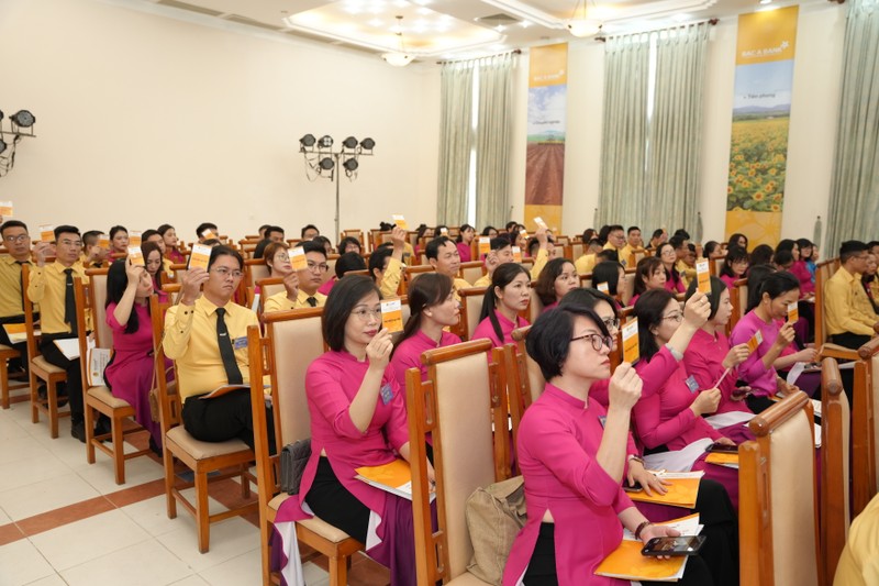 BAC A BANK cham lo doi song nguoi lao dong tot de tang truong kinh doanh ben vung-Hinh-2