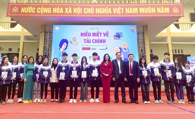 Agribank cung toan nganh Ngan hang thuc hien su menh Giao duc tai chinh-Hinh-3