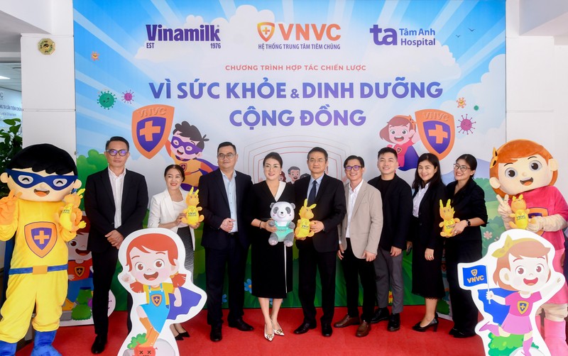 Vinamilk ky hop tac chien luoc cung VNVC, benh vien Tam Anh de tang cuong cham soc suc khoe cong dong-Hinh-3