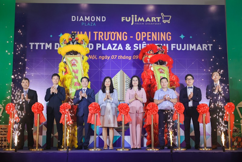 Khai truong TTTM Diamond Plaza - Diem mua sam ly tuong cua Ha Noi