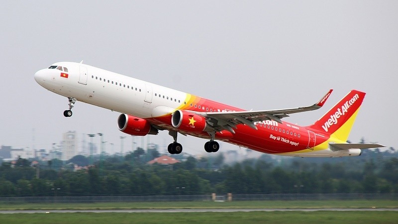 Vietjet dat 1.982 ty dong loi nhuan sau soat xet, thi phan noi dia chiem 44%