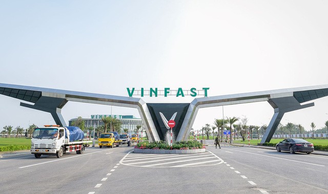 VinFast huy dong 5,000 ty dong trai phieu, Vingroup tai co cau cong ty con