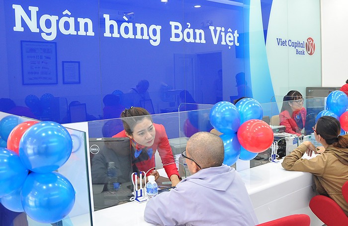 Truoc them len UPCoM, VietCapitalBank tang vot trich lap du phong, loi nhuan lao doc