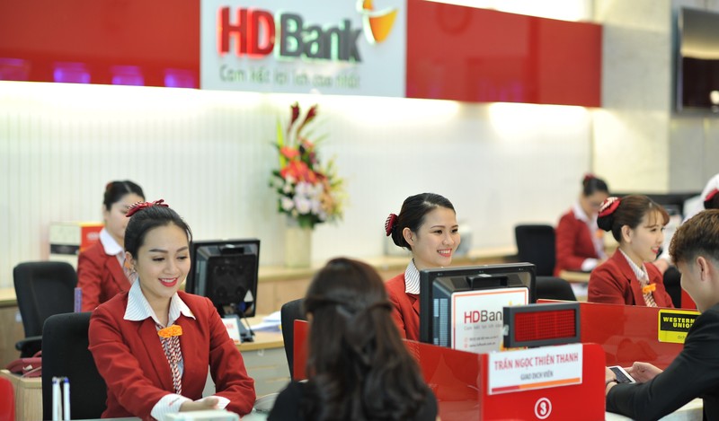 Tien gui khach hang giam, HDBank van bao lai quy 3 cao nhat tu truoc den nay