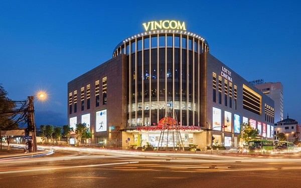 Vi sao Vinhomes va Vincom Retail cung du chi hang ngan ty mua hon 56 trieu co phieu quy?