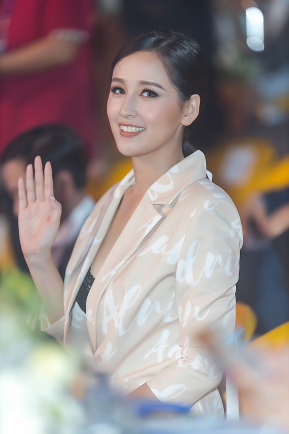 Mot nam 'noi' cua Mai Phuong Thuy tu showbiz cho toi kinh te-Hinh-6