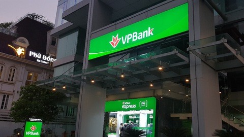 11 thang lai truoc thue 9.400 ty, VPBank hoan tat xu ly du no trai phieu tai VAMC