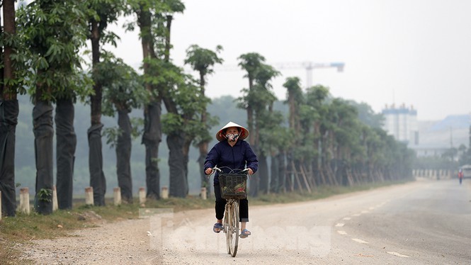 Ngam loc non hang hoa sua chuyen tu Ha Noi len bai rac Nam Son-Hinh-7