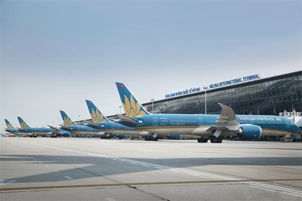 Muon 'cuu' Vietnam Airlines, Bo GTVT nguy co pham luat