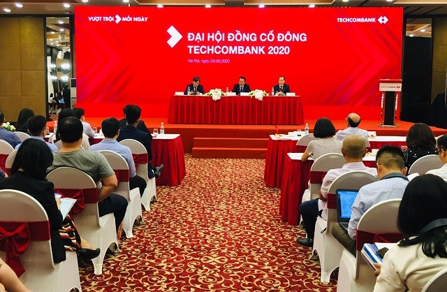 DHCD Techcombank: Uu tien bat dong san, tap trung khach hang lon Vingroup, Sun Group