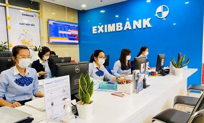 Ngan hang Eximbank bao Cong an chan dung vu chuyen 180 trieu dong cho ke lua dao