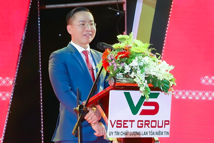 VsetGroup huy dong von tu co phieu, trai phieu den vang voi lai suat cao dang ngo