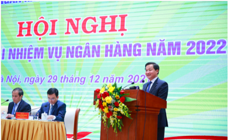 Pho Thu tuong: NHNN can tiep tuc giam lai suat cho vay, huong von vao san xuat va du an ha tang