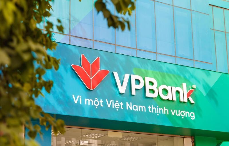 VPBank va AIA gia han them 4 nam quan he doi tac doc quyen