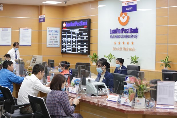 Nguon thu chinh sut giam, LienVietPostBank bao lai quy 1 di lui 12%