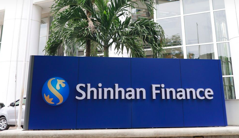 Shinhan Finance noi gi ve vu Cong an kiem tra ngay 19/5?