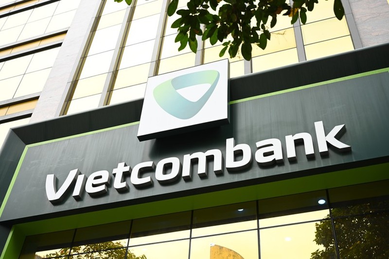 Nguon thu chinh giam, lai quy 3 Vietcombank van tang 20%, no xau vot len 14.393 ty