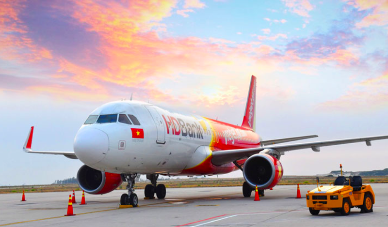 Vietjet hoan tra co tuc bang co phieu de chao ban rieng le gia 100.000 dong/cp