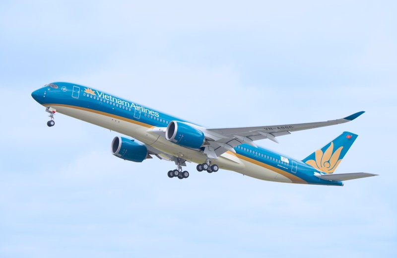 Vietnam Airlines lo them 5.807 ty nam 2023, keo lo luy ke len gan 41.000 ty