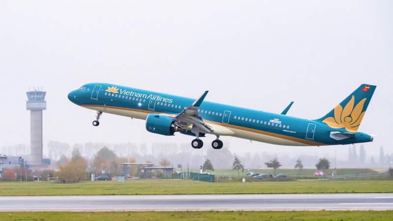 Vietnam Airlines: Tiep tuc co lai trong quy 3, van ganh lo luy ke 35.225 ty-Hinh-2