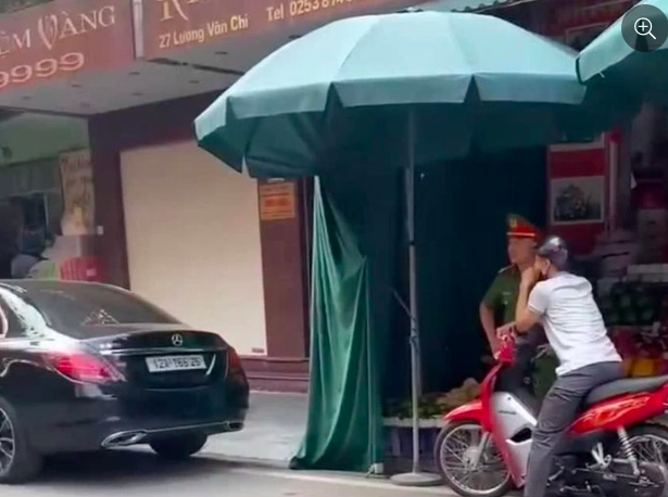Công an khám xét nhà riêng Lê Việt Hùng ở Lạng Sơn Cong an kham xet nha rieng Le Viet Hung o Lang Son