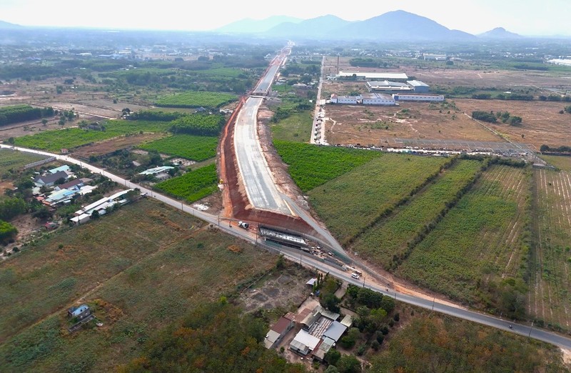 Tap trung giai phong mat bang Du an Cao toc Bien Hoa - Vung Tau