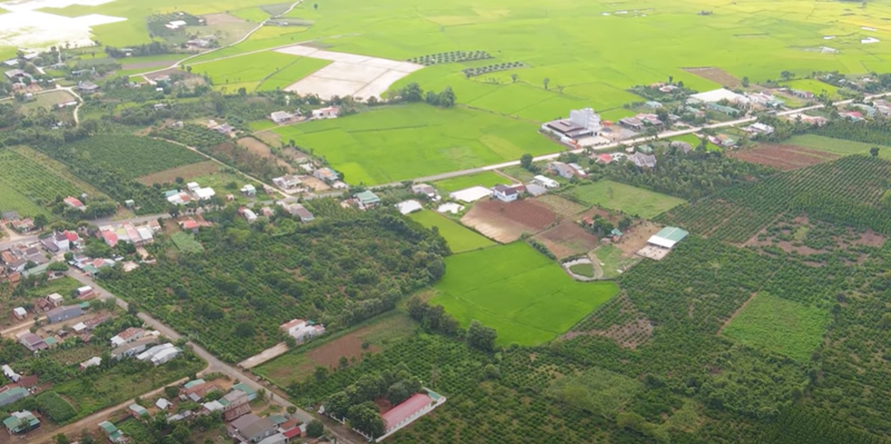 Dak Lak: Goi thau duong lien xa Dak Phoi - Dak Nue ve tay ai?