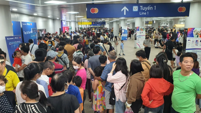 TPHCM: Tang cuong them tau metro den mung 5 Tet