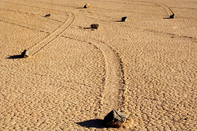 Bi an doc nhat vo nhi: Cac hon da tai Racetrack Playa... biet di-Hinh-6