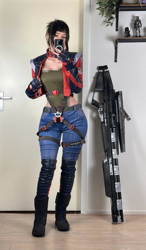Phong cách cosplay táo bạo, nữ game thủ khiến người xem hớp hồn Phong cach cosplay tao bao, nu game thu khien nguoi xem hop hon