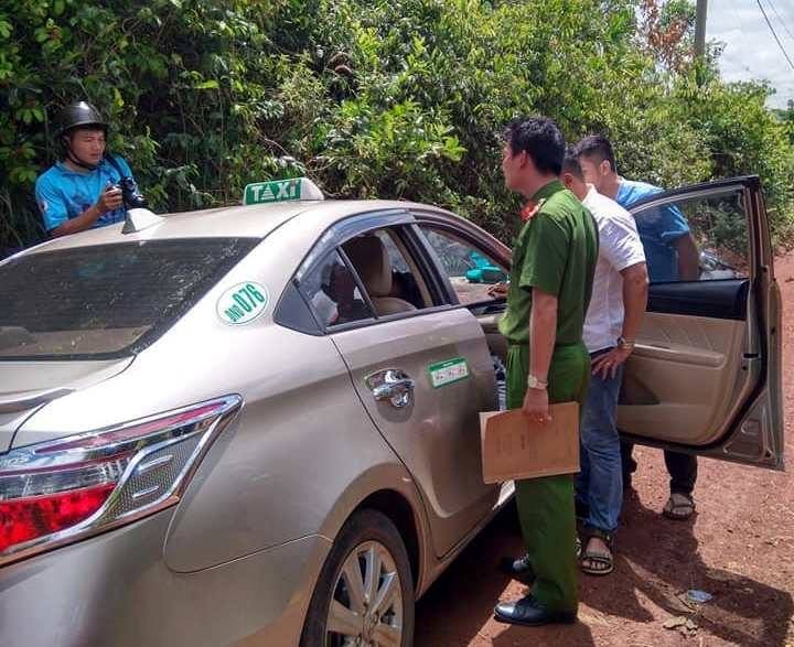 Tai xe taxi bi doa giet vao giua khuya