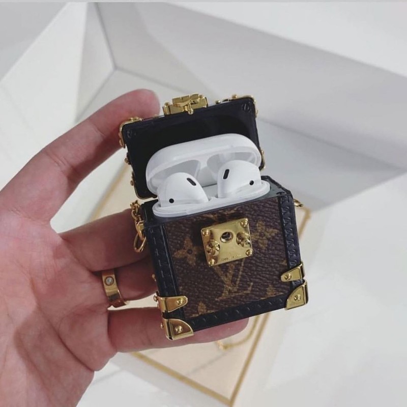 Cac hang thoi trang xa xi thiet ke phu kien gi cho AirPods?-Hinh-3