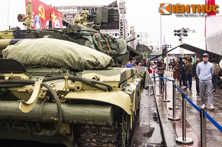 Viet Nam co tiep can duoc quyen tu san xuat xe tang T-90?-Hinh-13