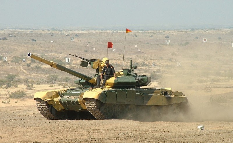 Viet Nam co tiep can duoc quyen tu san xuat xe tang T-90?-Hinh-2