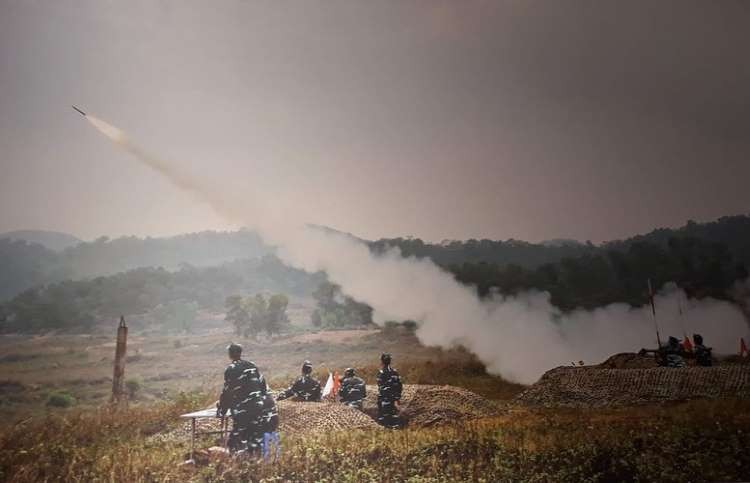 An tuong ten lua phong khong vac vai Viet Nam san xuat-Hinh-3