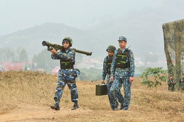 An tuong ten lua phong khong vac vai Viet Nam san xuat