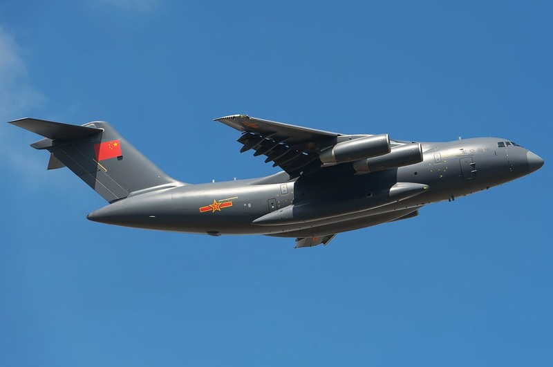 'Soi' vận tải cơ Y-20 Trung Quốc làm cầu hàng không tiếp tế Vũ Hán - Hình 13 'Soi' van tai co Y-20 Trung Quoc lam cau hang khong tiep te Vu Han-Hinh-13