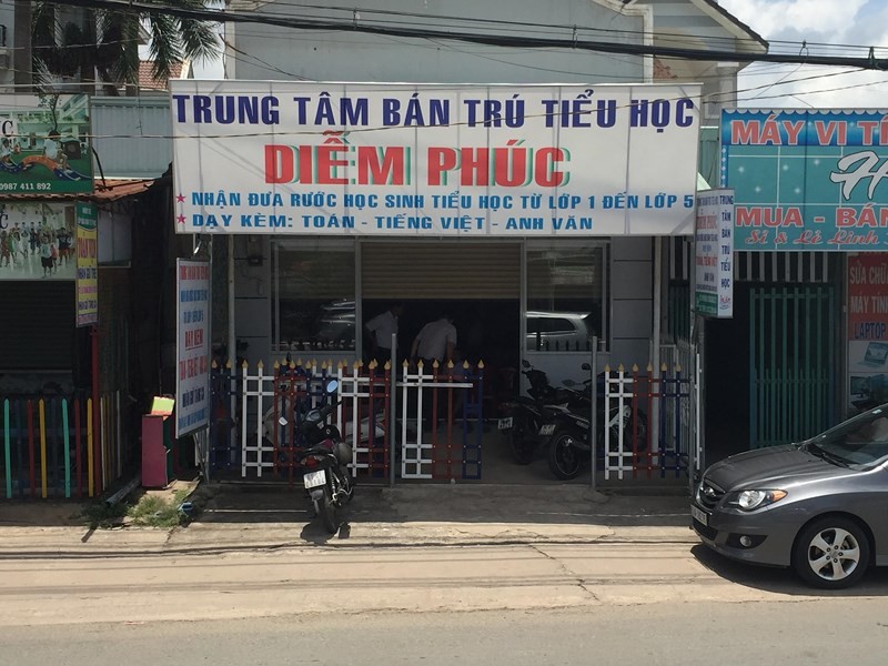 Dinh chi co so giu tre de quen be trai 7 tuoi trong truong o Binh Duong