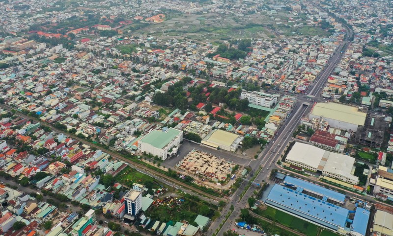 Can canh cong trinh tram ty khong phep sung sung giua Bien Hoa