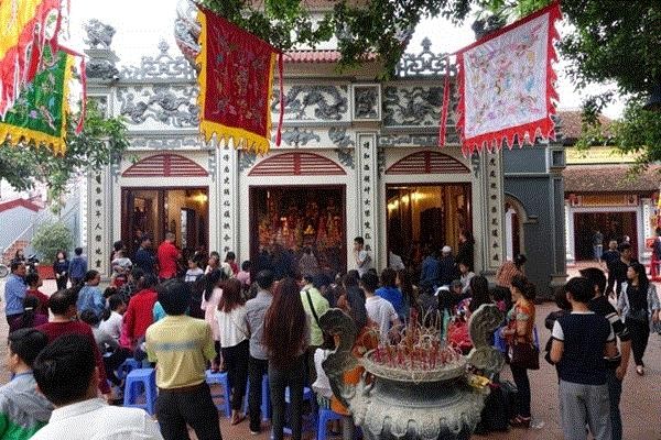 Nhung den, chua noi tieng linh thieng nhat dinh phai ghe tham dip Tet tai Ha Noi-Hinh-2