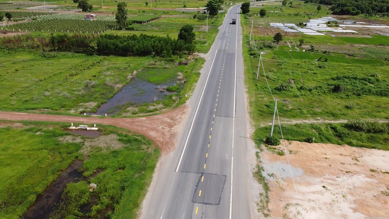 Can canh du an duong tranh gan 60 ty chi chit 'vet thuong' o Binh Thuan-Hinh-9