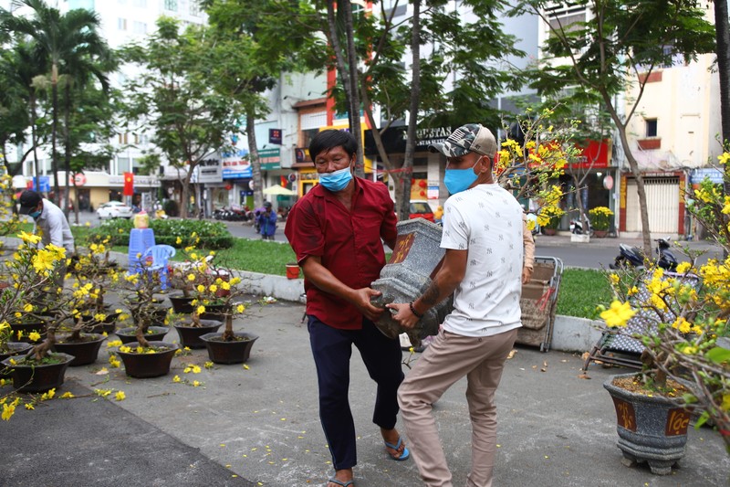 Buon ban e am, tieu thuong cat trui mai tet o Sai Gon-Hinh-2