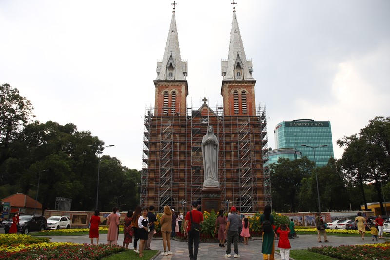 Khoanh khac Sai Gon yen binh ngay mung 1 Tet Tan Suu-Hinh-10