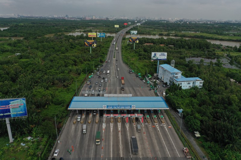 O to lai un u keo dai tren cao toc TP HCM - Long Thanh - Dau Giay-Hinh-4