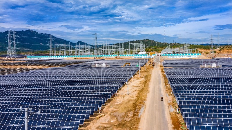 Tin moi nhat vu EVN dung khai thac cong suat 172,12MW dien mat troi cua Trung Nam