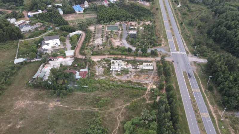 Can canh nhieu tram tron betong, nhua duong khung o Phuoc Tan (Bien Hoa) gay o nhiem-Hinh-8